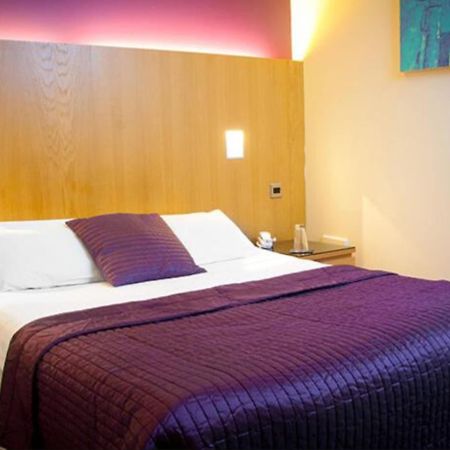 Rooms At 29 Bruce Street Dunfermline Exteriör bild